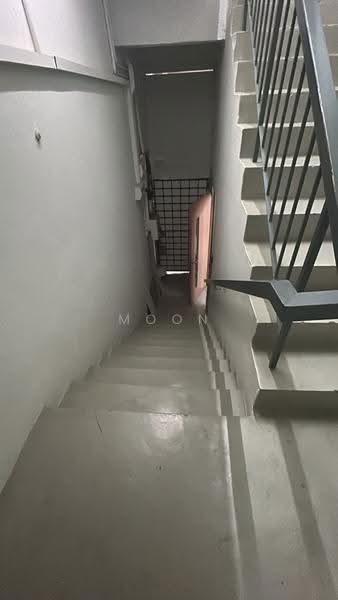 Factory for Rent in Sek 13, Kaw Perindustrian Bangi (Bandar Baru Bangi) - Moon Lum - Corridor - PropertyGuru.com.my