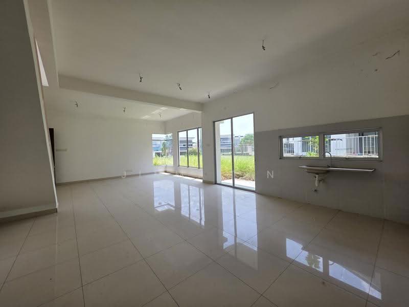Semi-Detached House for Sale in Bandar Seri Coalfields (Sungai Buloh) - Jimmy Tan - Living Room - PropertyGuru.com.my