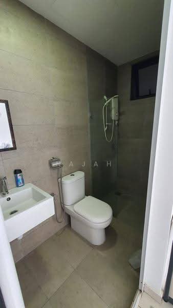 Kediaman Servis untuk Disewa di Kenwingston Square Garden - Najah Kadir - Bathroom - PropertyGuru.com.my