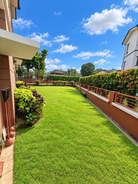 3-storey Terraced House for Sale in Valencia (Sungai Buloh) - Chanel Lee - Garden - PropertyGuru.com.my