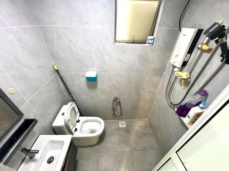 Kondominium untuk Dijual di Magna Ville - Edwin Wong - Bathroom - PropertyGuru.com.my