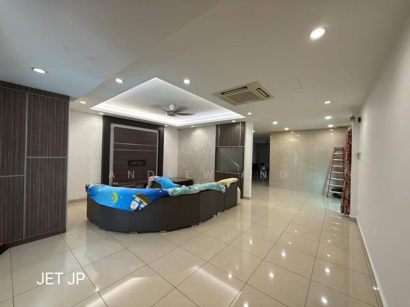 Rumah Berkembar untuk Dijual di Kampung Rantau Panjang (Kapar) - Andrew Ang - Living Room - PropertyGuru.com.my
