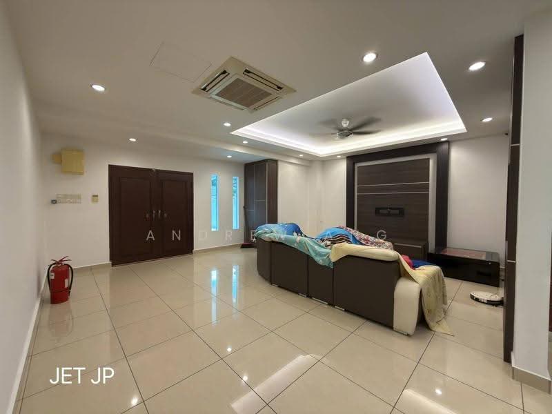 Rumah Berkembar untuk Dijual di Kampung Rantau Panjang (Kapar) - Andrew Ang - Living Room - PropertyGuru.com.my