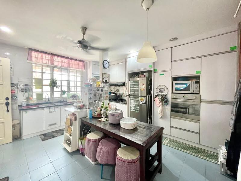 Bungalow House for Sale in Taman Rasah Kemayan (Rasah) - Rena Rahman - Kitchen - PropertyGuru.com.my