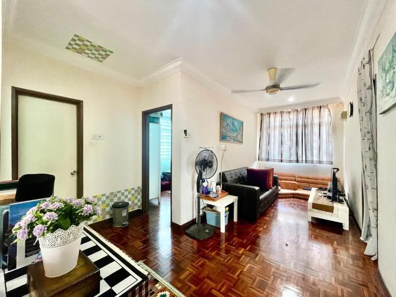 Bungalow House for Sale in Taman Rasah Kemayan (Rasah) - Rena Rahman - Living Room - PropertyGuru.com.my