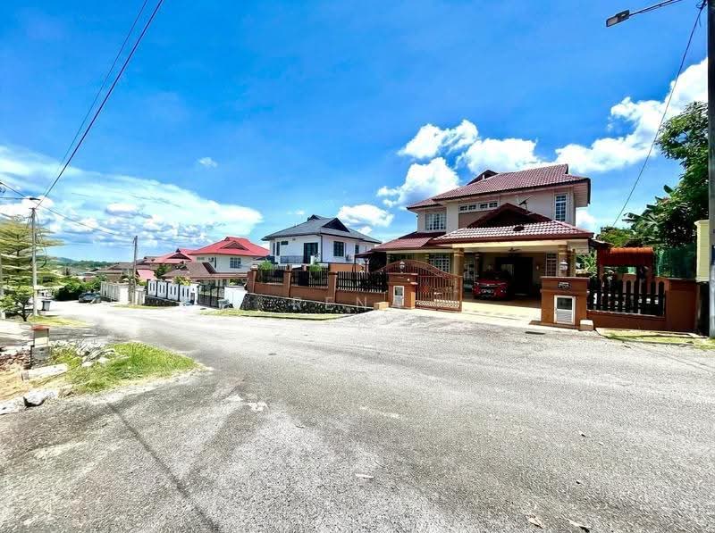 Bungalow House for Sale in Taman Rasah Kemayan (Rasah) - Rena Rahman - Exterior - PropertyGuru.com.my