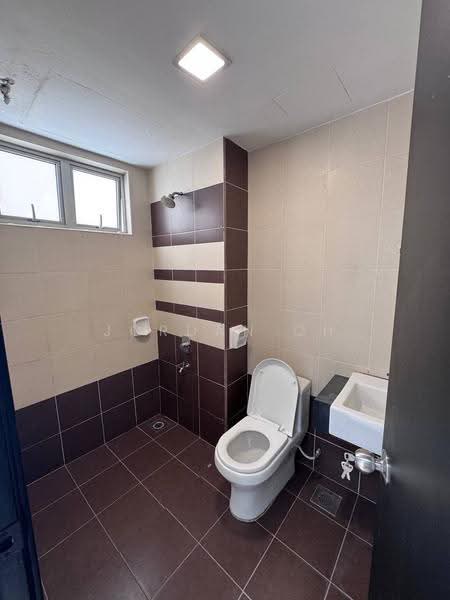 Service Residence for Sale at One Sentral Serviced Residence - Jordan Oh - Bathroom - PropertyGuru.com.my