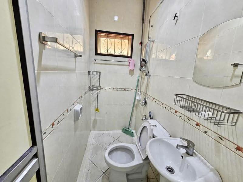 Rumah Teres 2-Tingkat untuk Dijual di Cheras (Selangor) - Danilo Lim - Bathroom - PropertyGuru.com.my