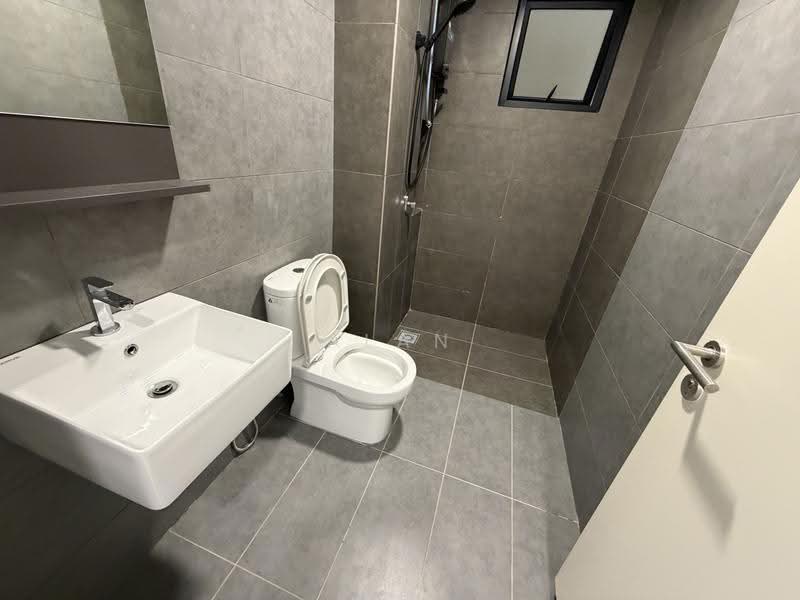 Kediaman Servis untuk Disewa di D'Terra Residences - Alan Chia - Bathroom - PropertyGuru.com.my