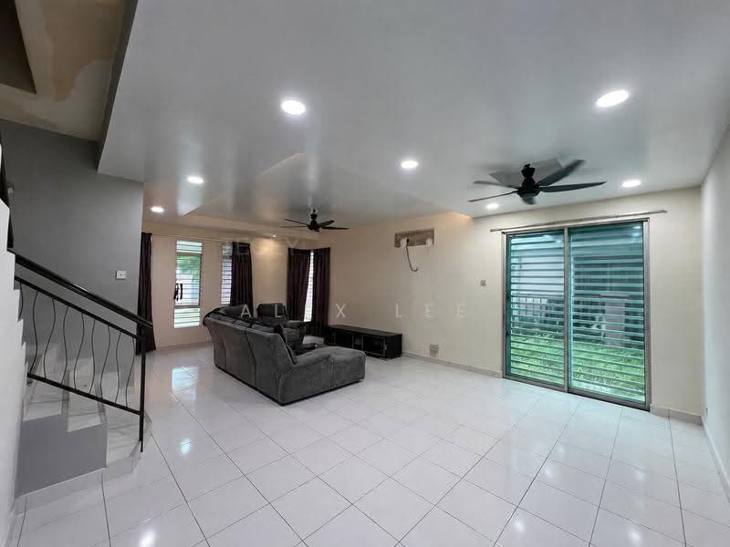 Rumah Berkembar untuk Dijual di Kapar (Selangor) - Alex Lee - Living Room - PropertyGuru.com.my