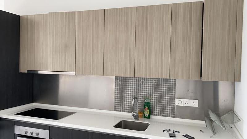 Kediaman Servis untuk Dijual di Setia Sky 88 - Johnson Chong - Kitchen - PropertyGuru.com.my