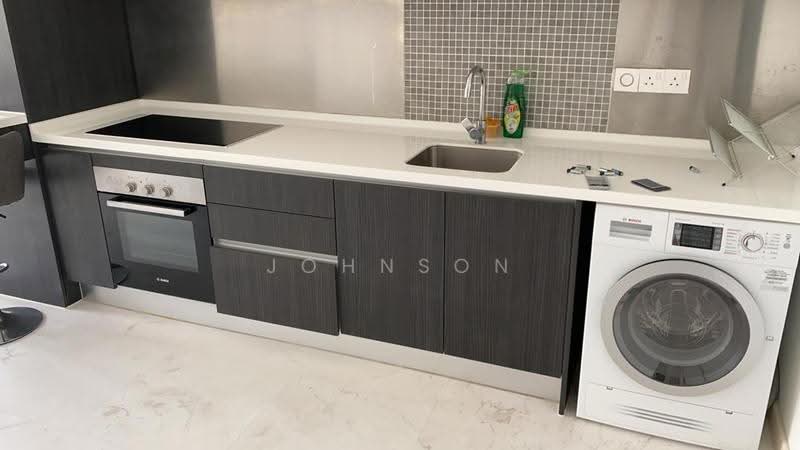 Kediaman Servis untuk Dijual di Setia Sky 88 - Johnson Chong - Kitchen - PropertyGuru.com.my