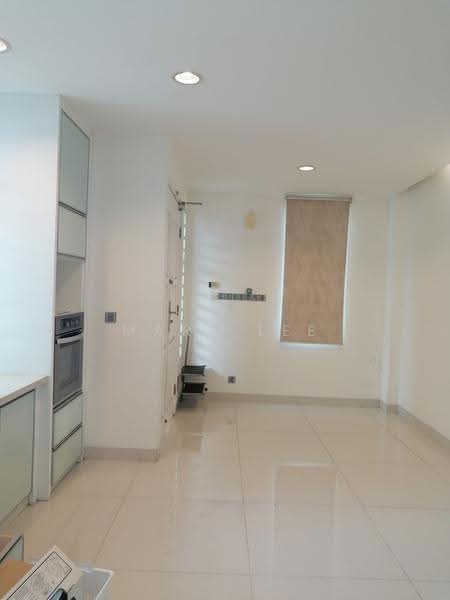 Semi-Detached House for Rent in Jelutong (Penang) - Mary Lee - Foyer - PropertyGuru.com.my