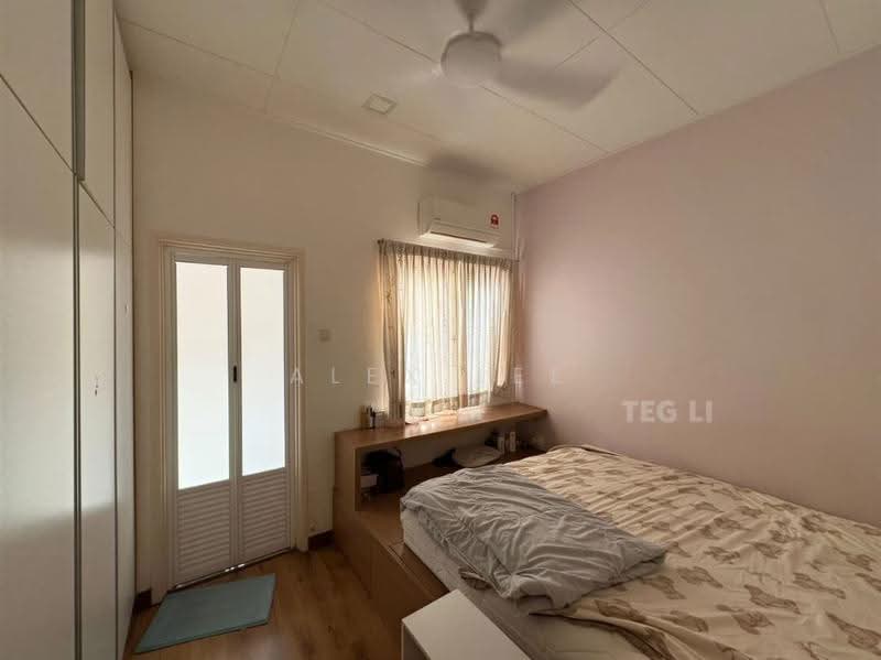 Rumah Teres 2-Tingkat untuk Dijual di Shah Alam (Selangor) - Alex Lee - Bedroom - PropertyGuru.com.my