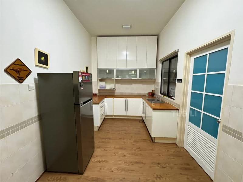Rumah Teres 2-Tingkat untuk Dijual di Shah Alam (Selangor) - Alex Lee - Kitchen - PropertyGuru.com.my