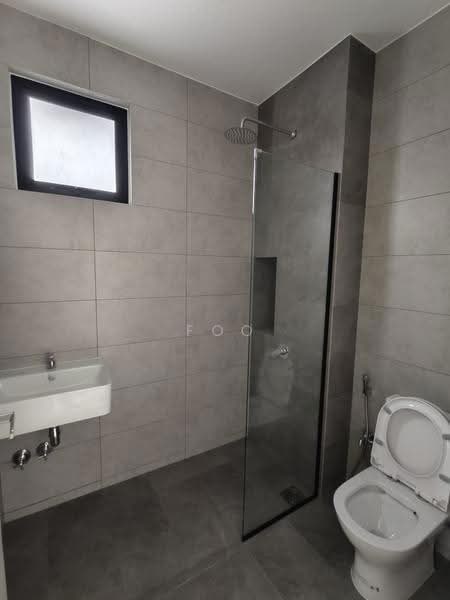 Semi-Detached House for Rent in Setia Tropika (Johor Bahru) - Foo Jun Tao - Bathroom - PropertyGuru.com.my