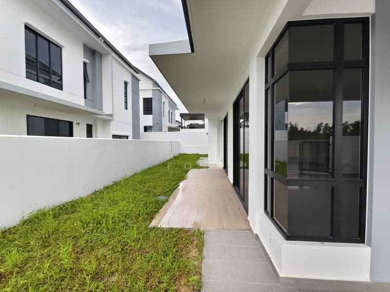 Semi-Detached House for Rent in Setia Tropika (Johor Bahru) - Foo Jun Tao - Exterior - PropertyGuru.com.my