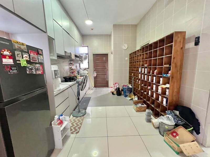 Rumah Teres 2-Tingkat untuk Dijual di Bandar Bukit Raja (Klang) - Syukor - Kitchen - PropertyGuru.com.my
