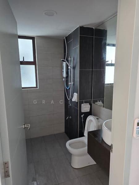 Kondominium untuk Disewa di Admiral Residences - Grace Lim - Bathroom - PropertyGuru.com.my