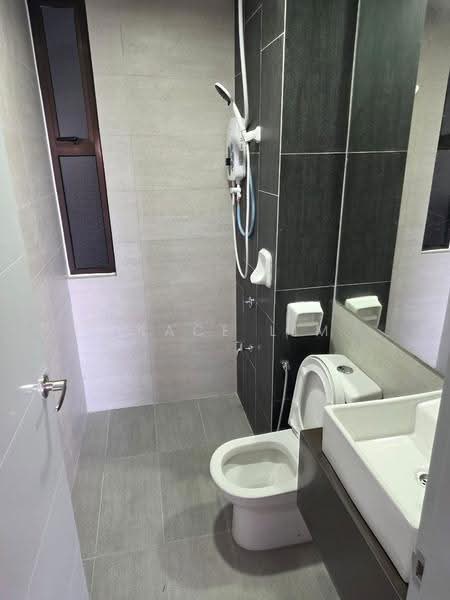 Kondominium untuk Disewa di Admiral Residences - Grace Lim - Bathroom - PropertyGuru.com.my