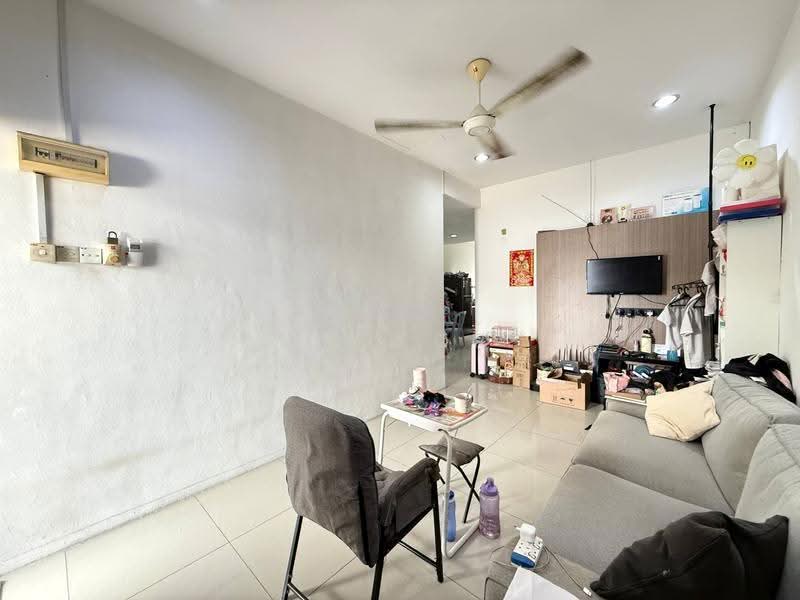 Rumah Teres 1-Tingkat untuk Dijual di Klang (Selangor) - Syukor Hartanah - Living Room - PropertyGuru.com.my