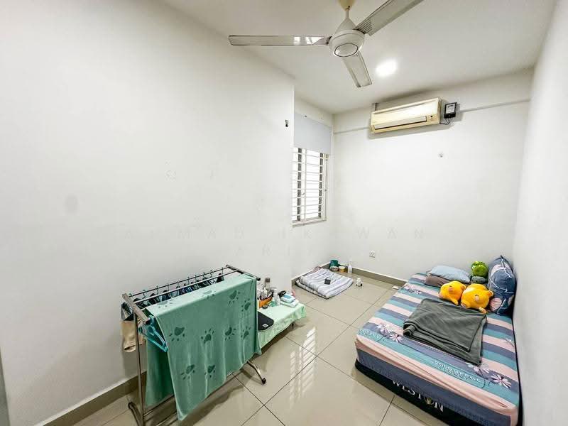 Kondominium untuk Dijual di Suasana Lumayan - Ahmad Ikhwan Arif - Bedroom - PropertyGuru.com.my