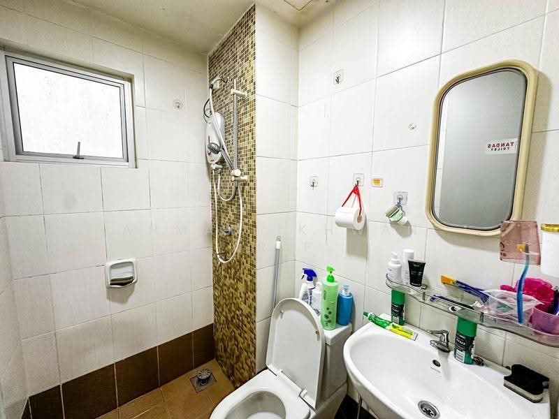 Kondominium untuk Dijual di Suasana Lumayan - Ahmad Ikhwan Arif - Bathroom - PropertyGuru.com.my