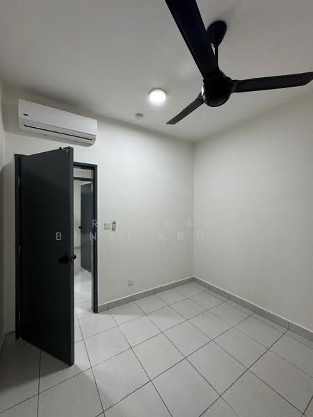 Service Residence for Sale at E'Island Lake Haven - Rafedah Binti Abdul Aziz - Interior - PropertyGuru.com.my