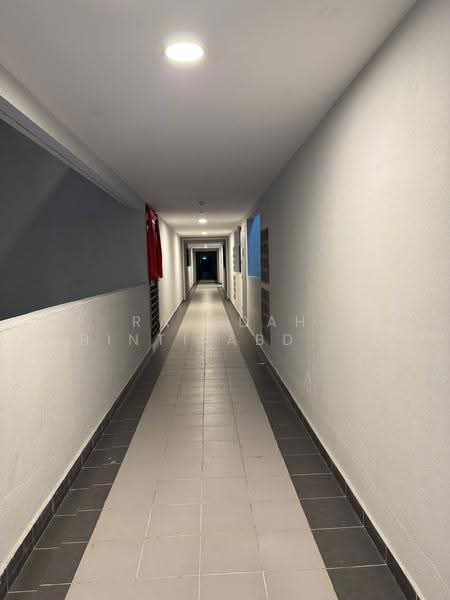 Service Residence for Sale at E'Island Lake Haven - Rafedah Binti Abdul Aziz - Corridor - PropertyGuru.com.my
