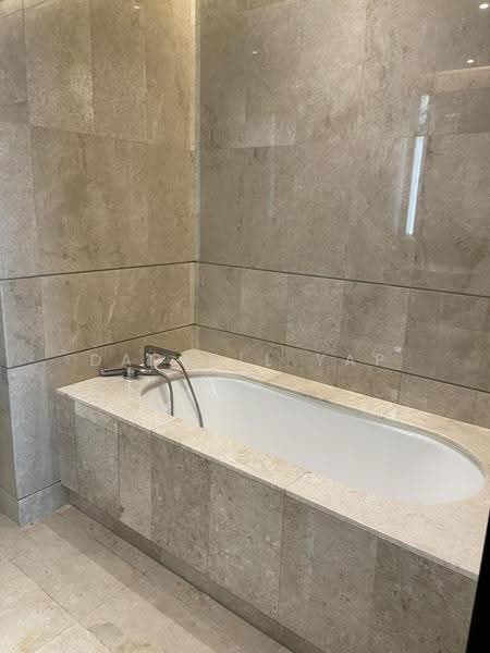 Service Residence for Sale at The Ritz-Carlton Residences - Darrell Yap - Bathroom - PropertyGuru.com.my