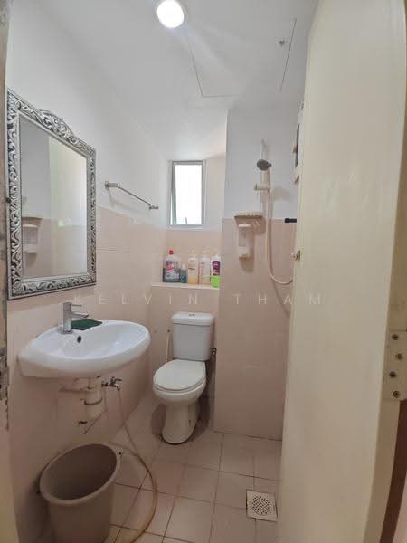 Kondominium untuk Disewa di Kepong Sentral Condominium - Kelvin Tham - Bathroom - PropertyGuru.com.my