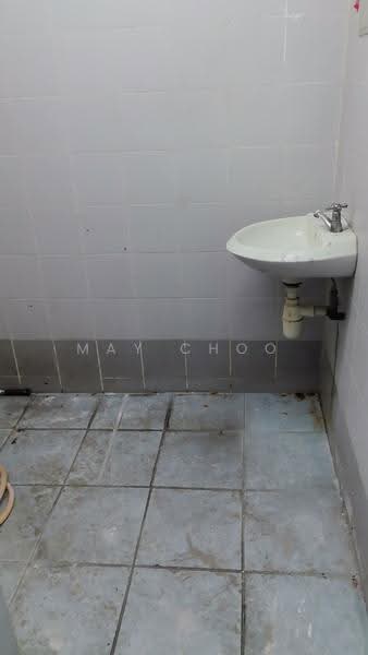 Shop for Rent in Bandar Perai Jaya (Perai) - May Choo - Bathroom - PropertyGuru.com.my