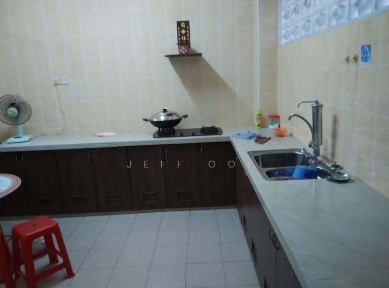 Semi-Detached House for Sale in Desa Jelita (Batu Maung) - Jeff Ooi - Kitchen - PropertyGuru.com.my