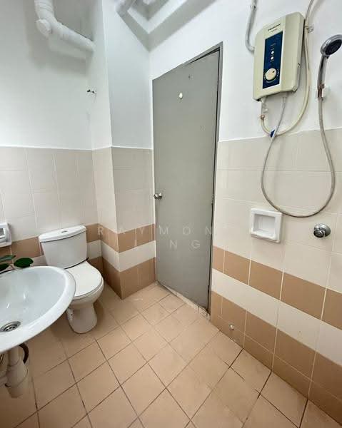 Kondominium untuk Disewa di Residensi Laguna (Sunway Belvedere) - Raymond Ling - Bathroom - PropertyGuru.com.my