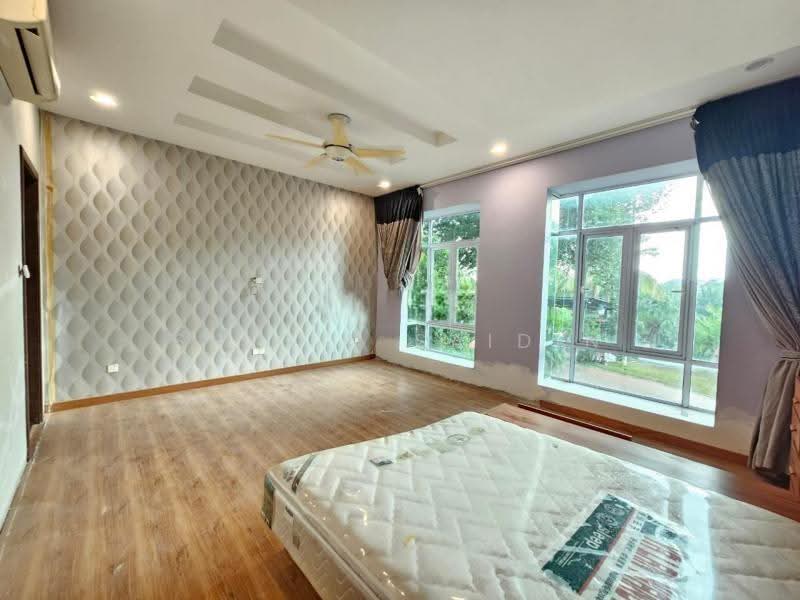 Bungalow House untuk Dijual di Mines Resort City (Seri Kembangan) - Shiqin Saidin - Bedroom - PropertyGuru.com.my