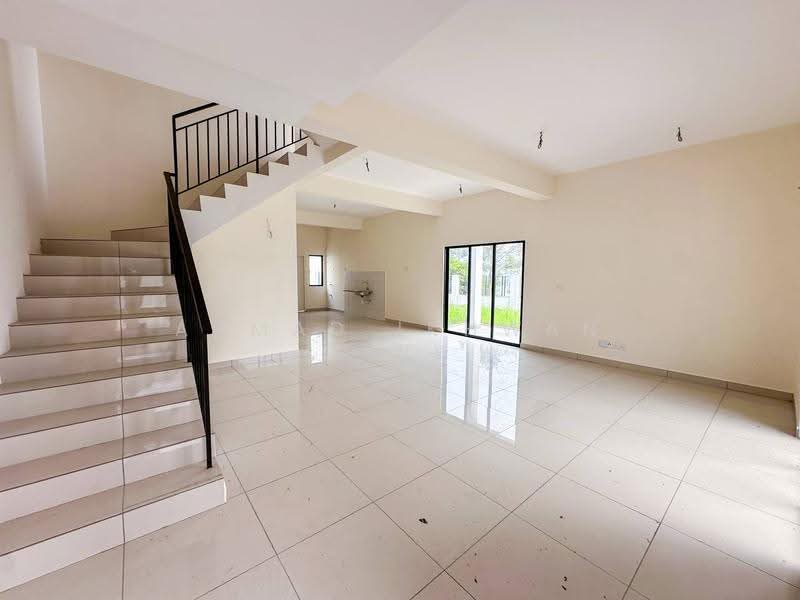 Terraced House for Sale in Gombak (Selangor) - Ahmad Ikhwan Arif - Living Room - PropertyGuru.com.my