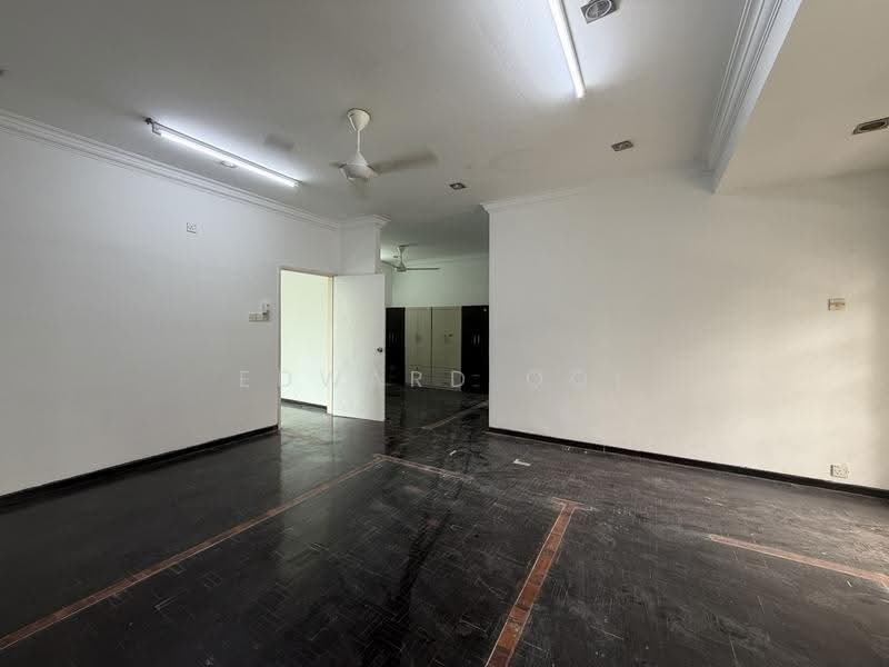 2-storey Terraced House for Sale in Taman Suria (Bandar Sungai Long) - Edward Ooi - PropertyGuru.com.my