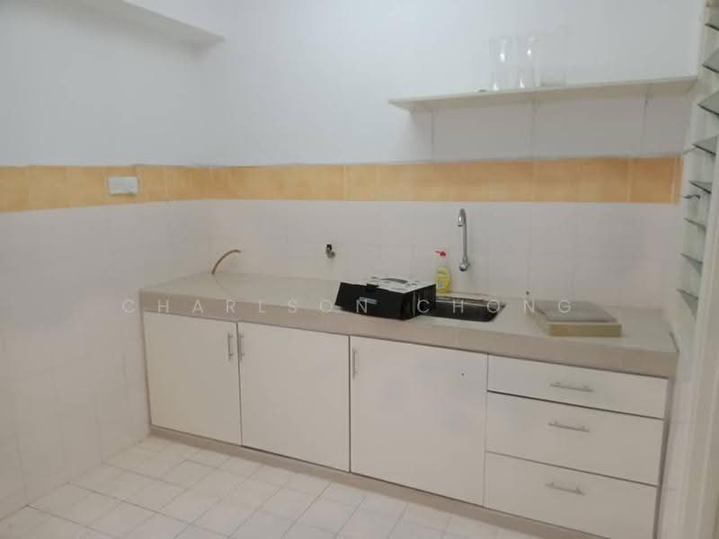 Apartment for Rent at Anjung Hijau (Greenfields) - Charlson Chong - Kitchen - PropertyGuru.com.my