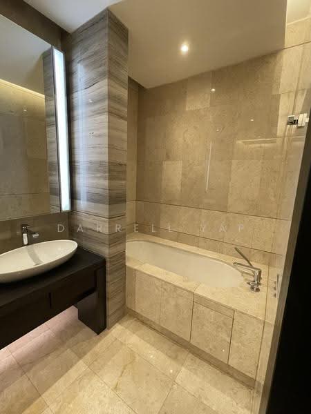 Kediaman Servis untuk Dijual di The Ritz-Carlton Residences - Darrell Yap - Bathroom - PropertyGuru.com.my