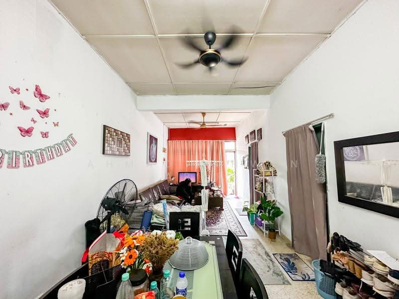1-storey Terraced House for Sale in Taman Desa Cempaka (Nilai) - Ahmad Ikhwan Arif - Living Room - PropertyGuru.com.my