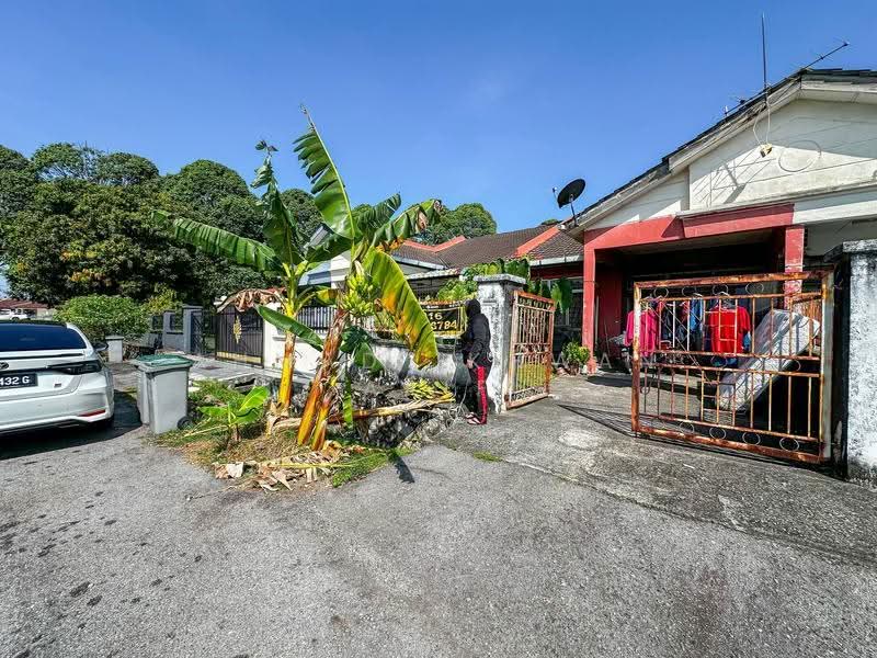 1-storey Terraced House for Sale in Taman Desa Cempaka (Nilai) - Ahmad Ikhwan Arif - Exterior - PropertyGuru.com.my