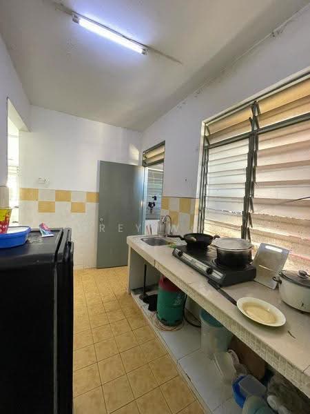 Pangsapuri untuk Disewa di Mentari Court - Torey Wong - Kitchen - PropertyGuru.com.my
