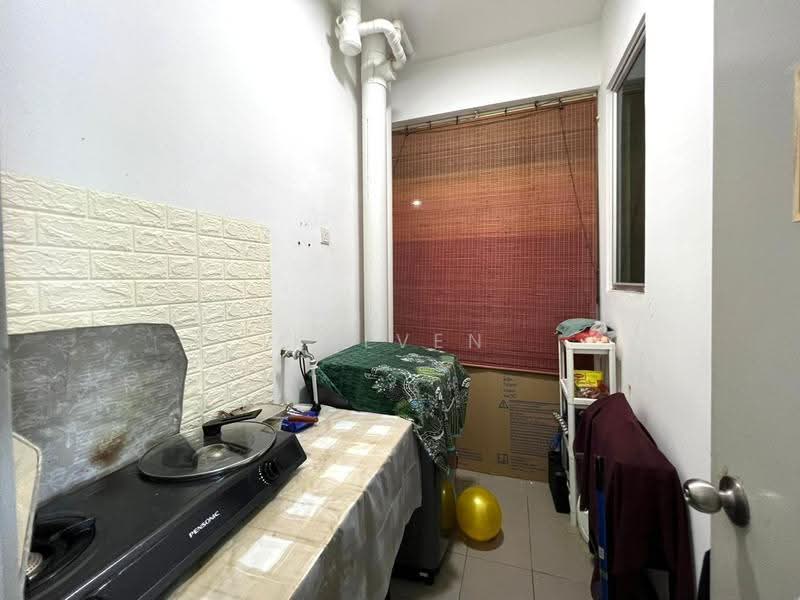 Service Residence for Sale at The Zizz @ Damansara North - Kelven Tan - Kitchen - PropertyGuru.com.my