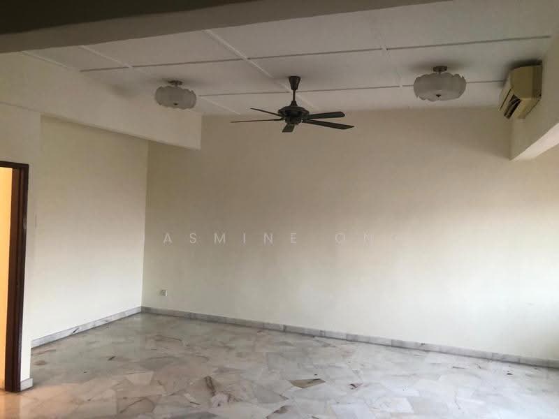 Rumah Teres 2-Tingkat untuk Disewa di Kepong Baru (Kepong) - Jasmine Ong - Living Room - PropertyGuru.com.my