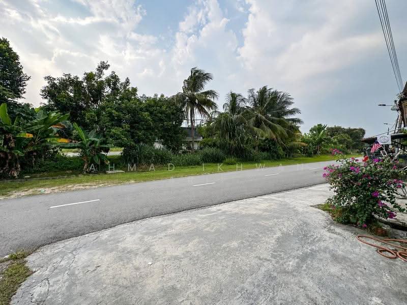 Rumah Teres 1-Tingkat untuk Dijual di Taman Sri Nanding (Hulu Langat) - Ahmad Ikhwan Arif - Exterior - PropertyGuru.com.my
