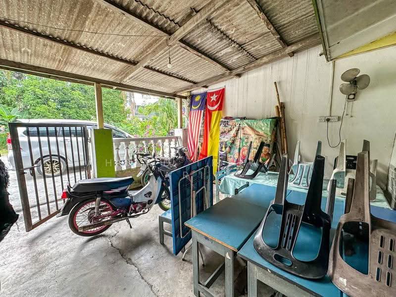 Rumah Teres 1-Tingkat untuk Dijual di Taman Sri Nanding (Hulu Langat) - Ahmad Ikhwan Arif - Exterior - PropertyGuru.com.my