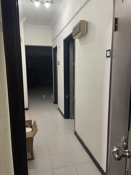 Pangsapuri untuk Disewa di Ixora Apartments - Kelven Tan - Corridor - PropertyGuru.com.my