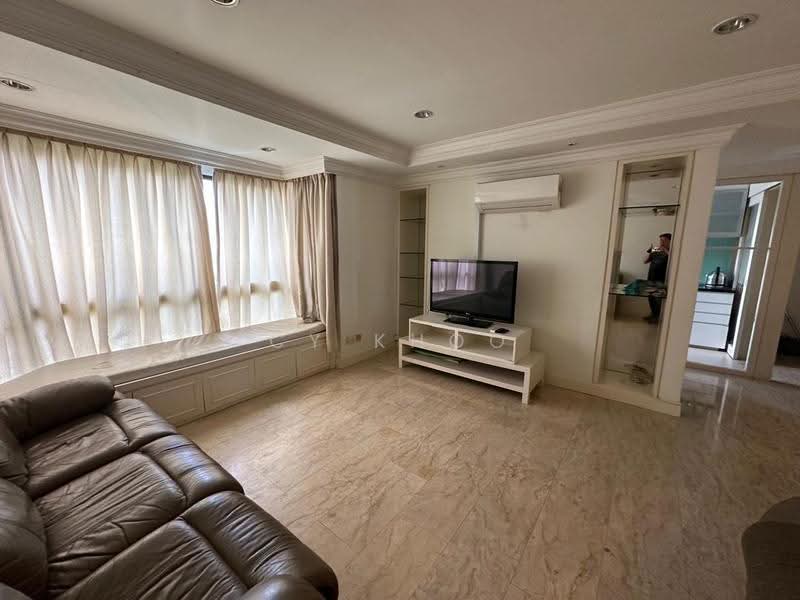 Kediaman Servis untuk Dijual di Fahrenheit 88 (KL Plaza Suites) - CY Khoo - Living Room - PropertyGuru.com.my