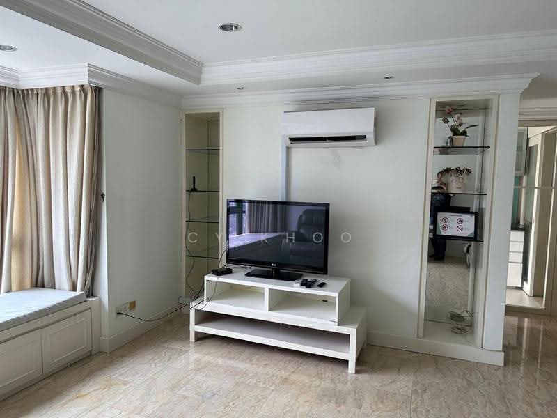 Kediaman Servis untuk Dijual di Fahrenheit 88 (KL Plaza Suites) - CY Khoo - Living Room - PropertyGuru.com.my