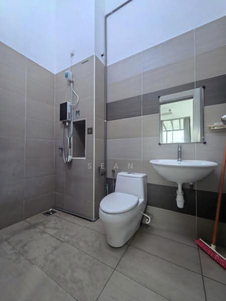 Rumah Kluster untuk Dijual di Iskandar Puteri (Nusajaya) (Johor) - Sean Yeoh - Bathroom - PropertyGuru.com.my